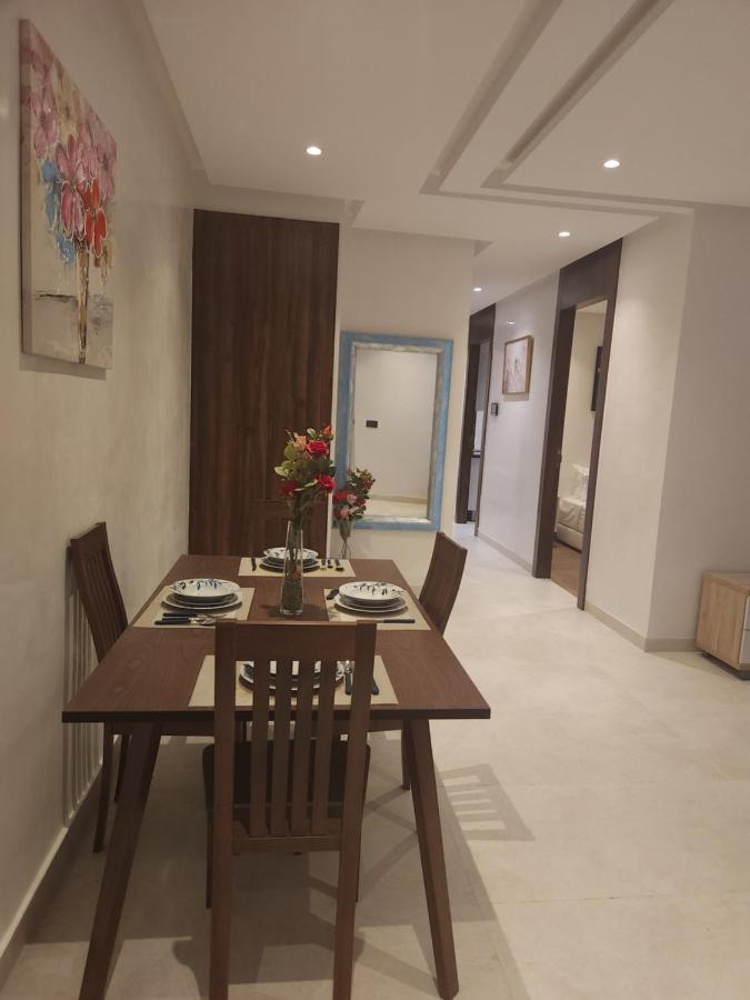 Modern Luxury Retreat: 2-Bedroom Apartment In The Heart Of Marrakech Marrakesh Eksteriør bilde