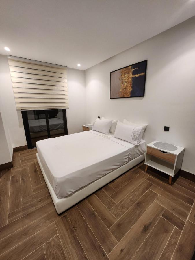 Modern Luxury Retreat: 2-Bedroom Apartment In The Heart Of Marrakech Marrakesh Eksteriør bilde