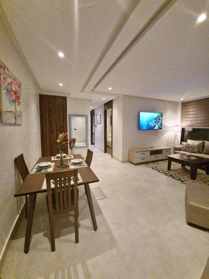 Modern Luxury Retreat: 2-Bedroom Apartment In The Heart Of Marrakech Marrakesh Eksteriør bilde